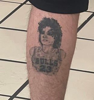 Это татуировка двух Майклов