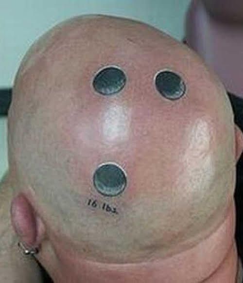 Должен отдать ему должное за творчество с его чернилами