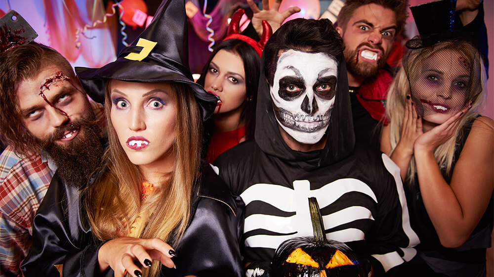 ハロウィーンの従業員の衣装