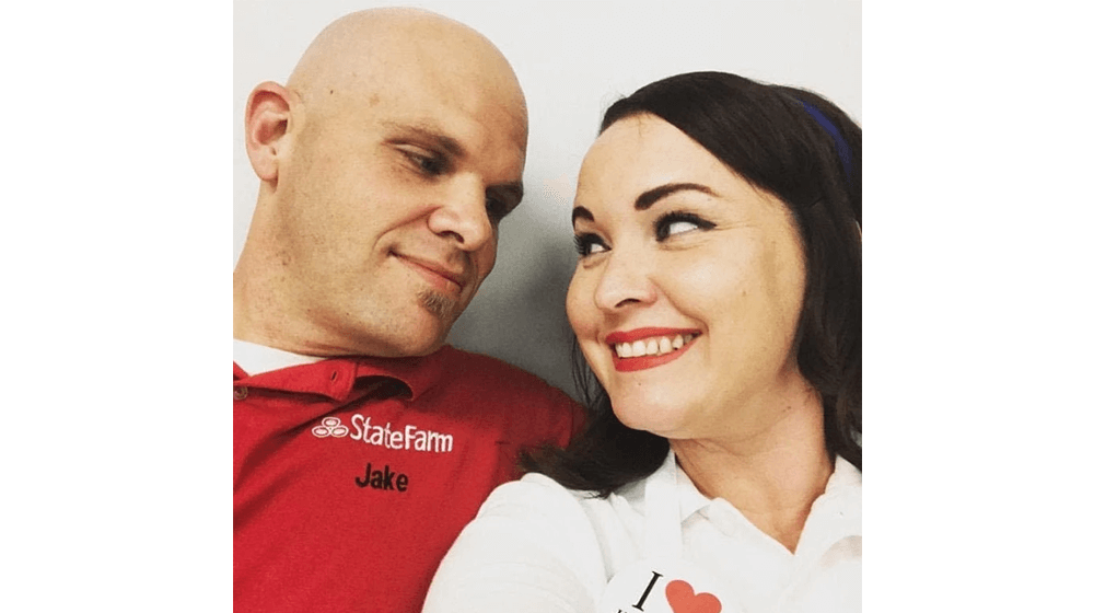 ชุดฮัลโลวีนปัก Jake State Farm เสื้อแดงแขนสั้นหรือแขนยาว