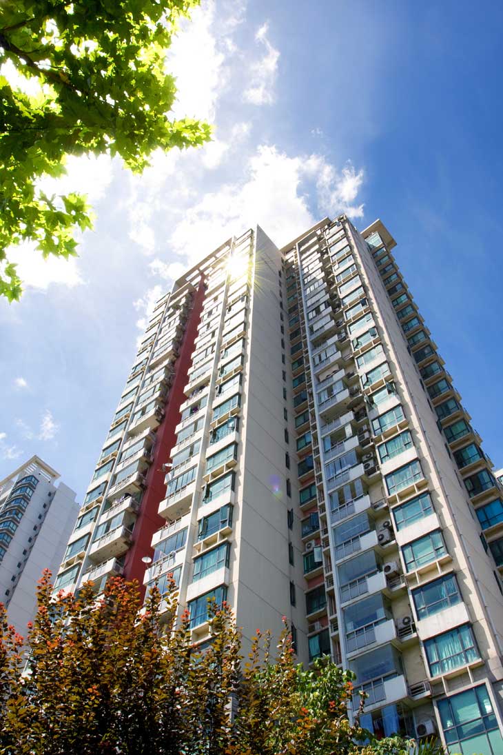 blocuri mari de apartamente