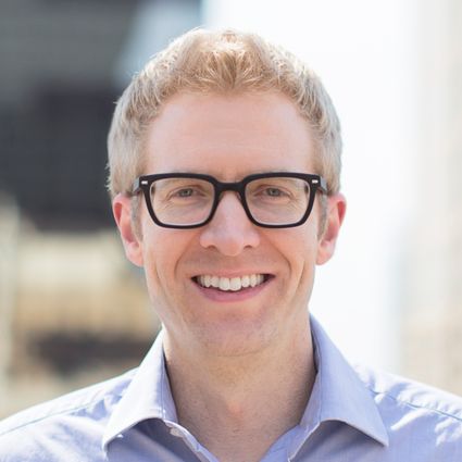 Stuart Saint James'in kurucusu ve CEO'su