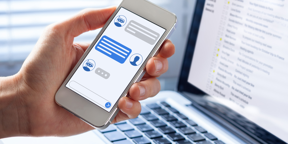 شاشة الهاتف بها نصوص