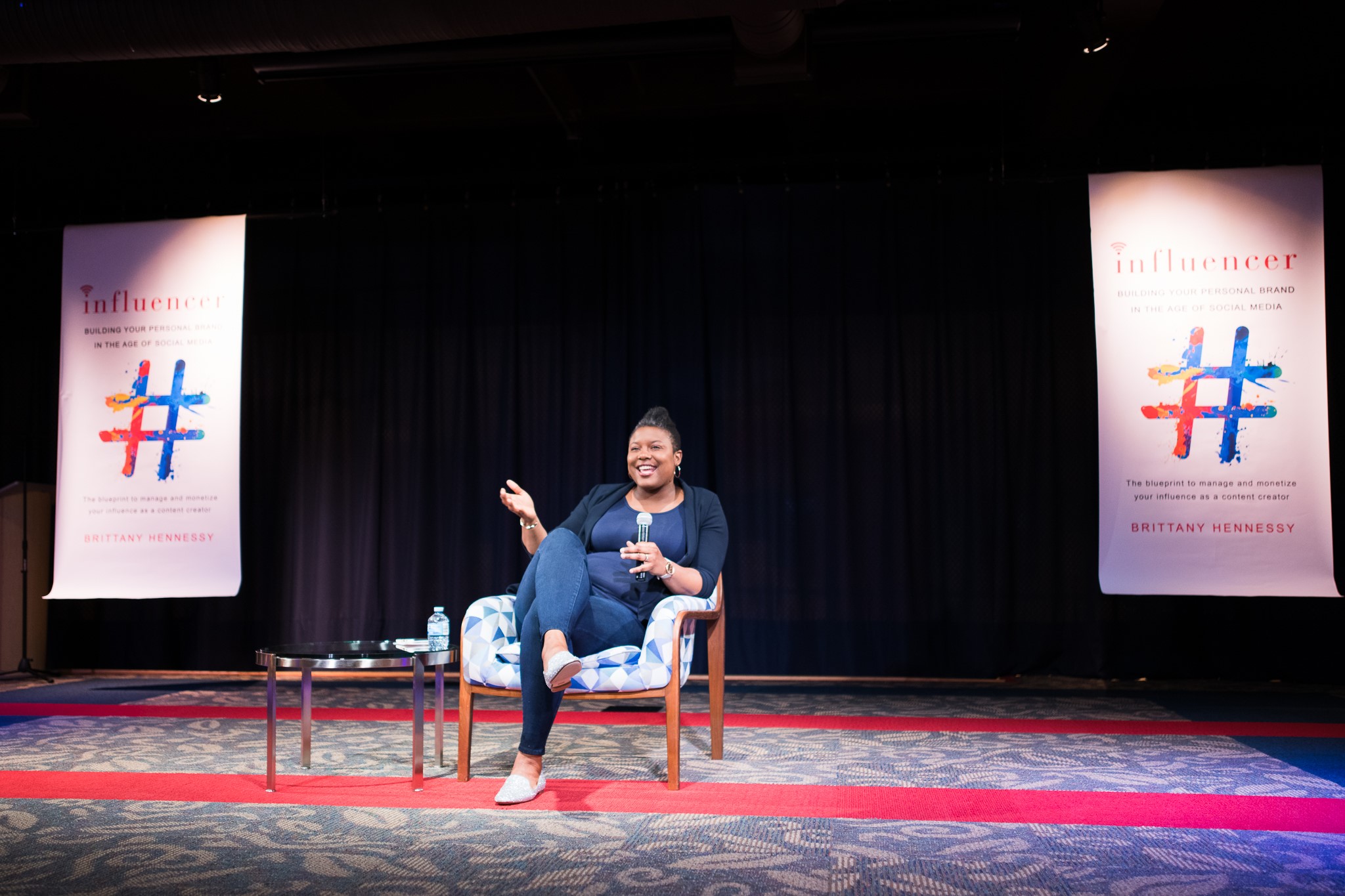 Brittany Hennesy – Biblioteka Orange County Library System po godzinach