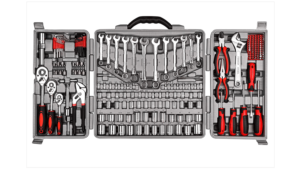 Cartman 205 Piece Tool Set Ratchet Wrench dengan Soket Kit di Kotak Peralatan Plastik Merah