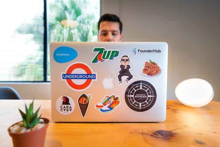 ハンツビルのロゴデザイン