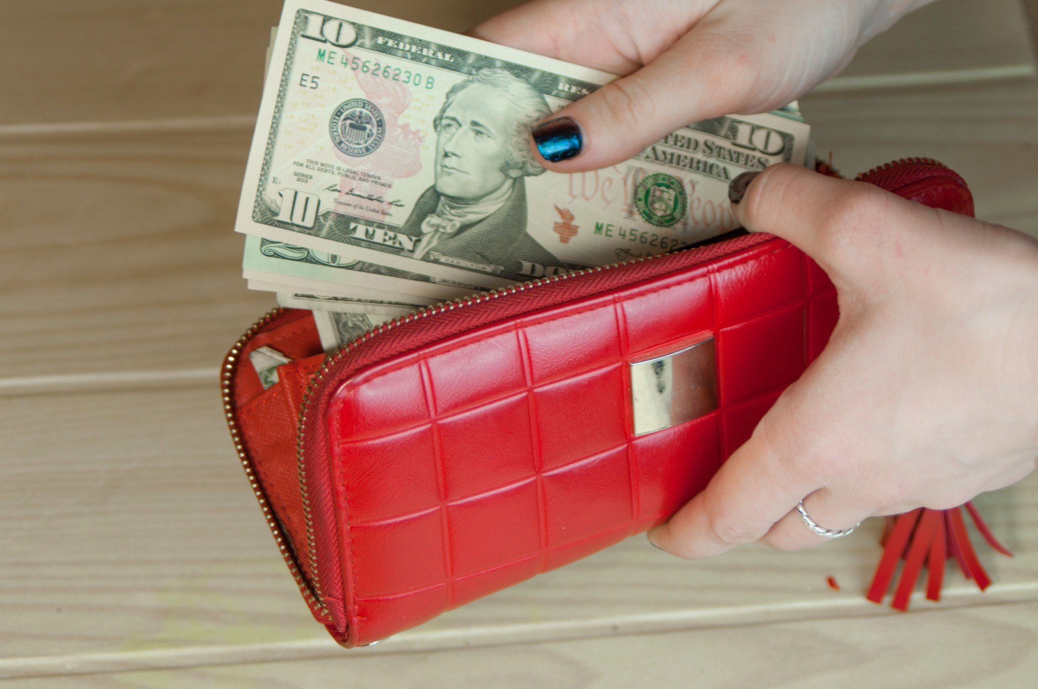 정시에 지불받기 이미지