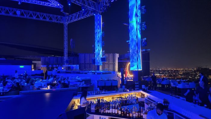 Weiße Dubai-Dubai-Clubs