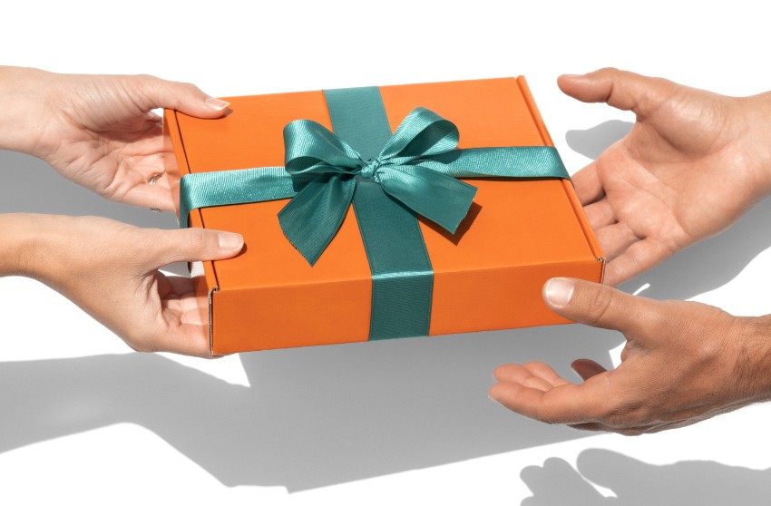 Gift-box-hero