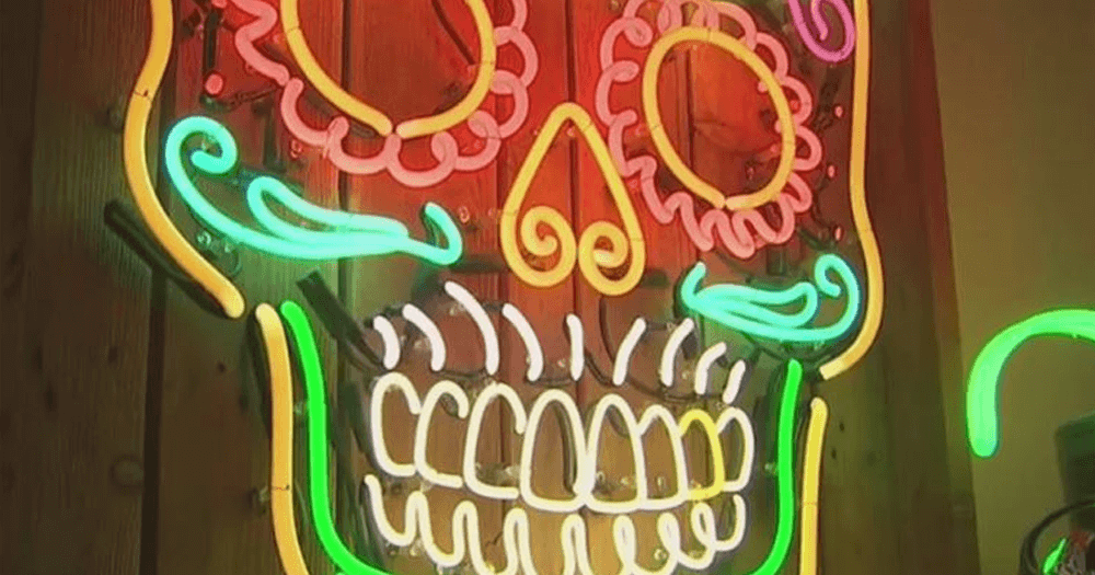 Domowe, internetowe, niszowe niestandardowe neony