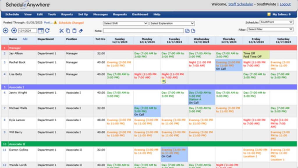 Captură de ecran ScheduleAnywhere care arată un calendar cu ture