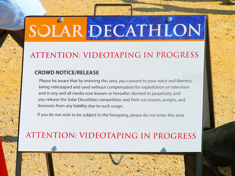 군중 알림 릴리스의 예