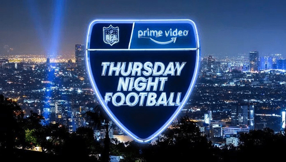 Логотип Amazon в четверг вечером по футболу