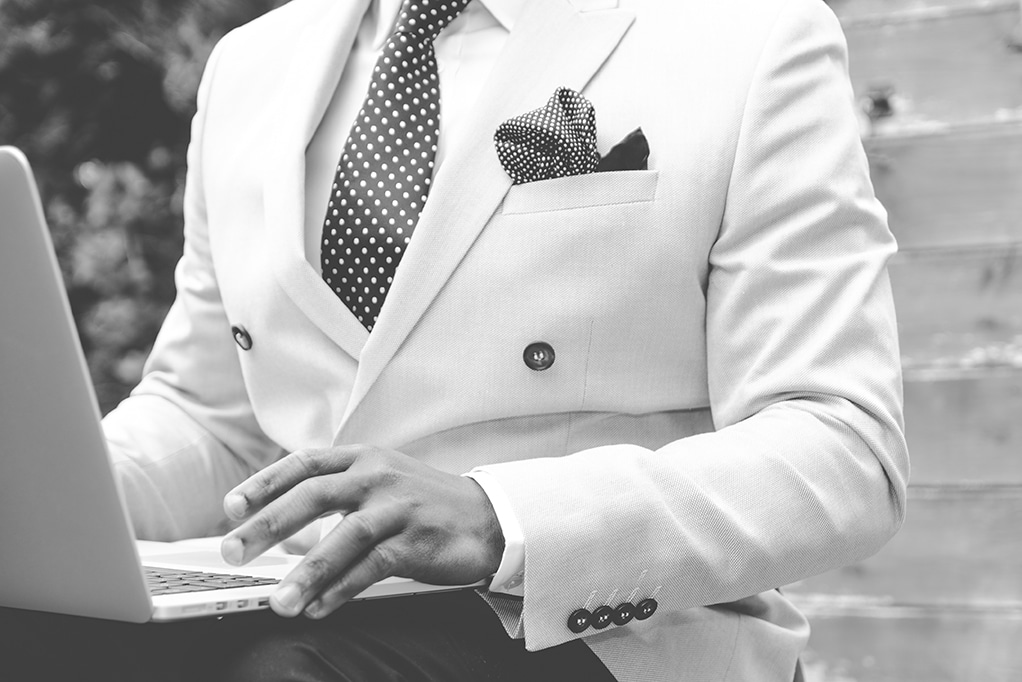 web-designer-quits-themes