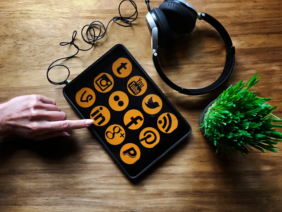 Bewerben Sie Ihre Inhalte auf verschiedenen Kanälen