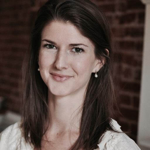 Caroline Beaton 是 Fiverr 的获奖作家、千禧一代专家和品牌顾问