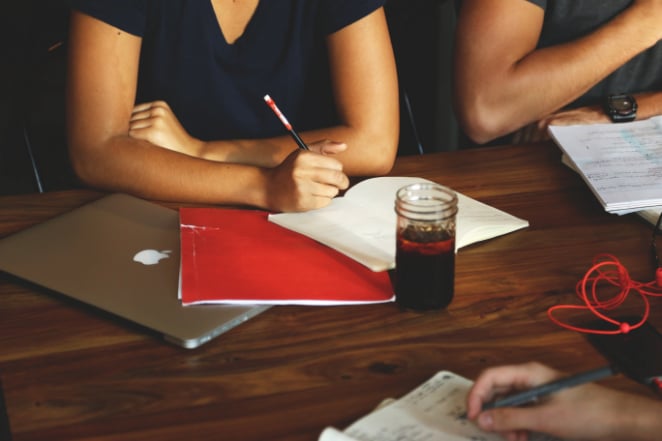 ولاء العملاء-نصائح-التواصل