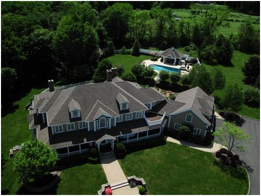 不動産マーケティングにドローンを使用する