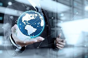 地球上相互连接的点，象征着作为有效内容营销策略的一部分发送的大量电子邮件链