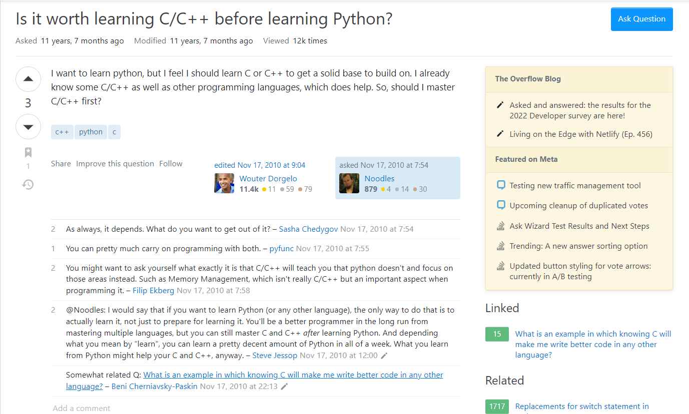 ภาพหน้าจอจาก StackOverflow แสดงเธรดที่มีโครงสร้างชัดเจนเกี่ยวกับการเรียนรู้ Python