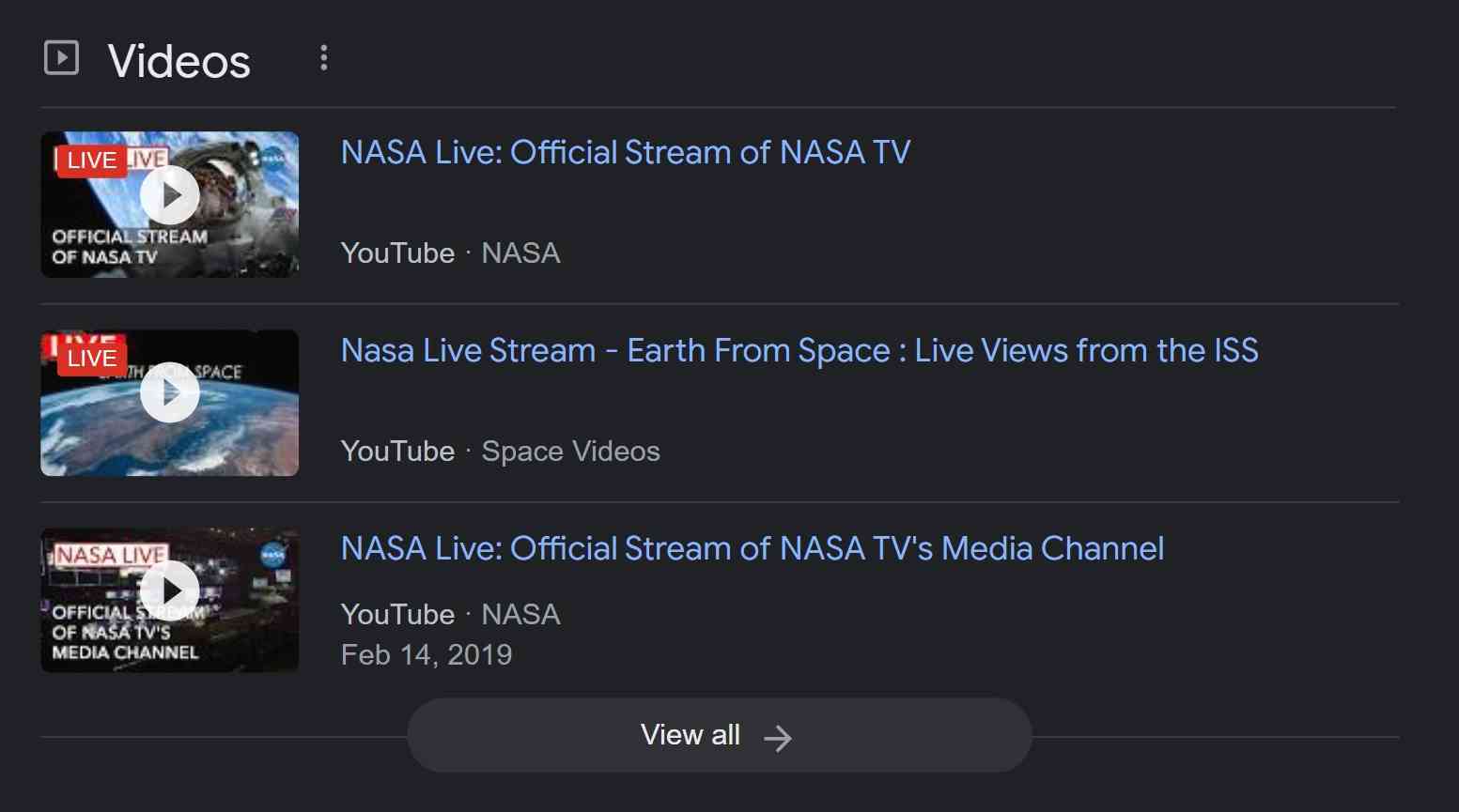 Lista de transmisiones en vivo de la NASA en la Búsqueda de Google con una insignia roja visible EN VIVO.