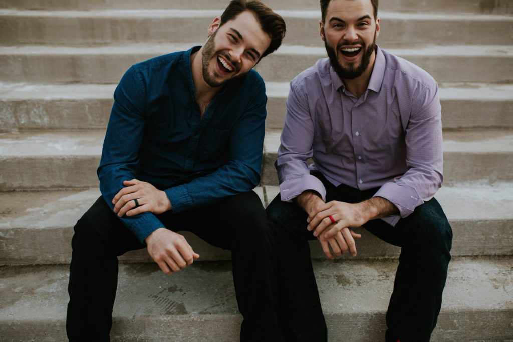 2人の兄弟がeコマーススキルを構築する