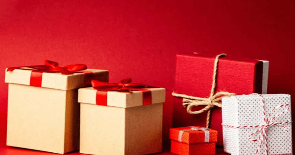 شركة Amazon FBA - سلال هدايا مملوكة مع فريق تجهيز